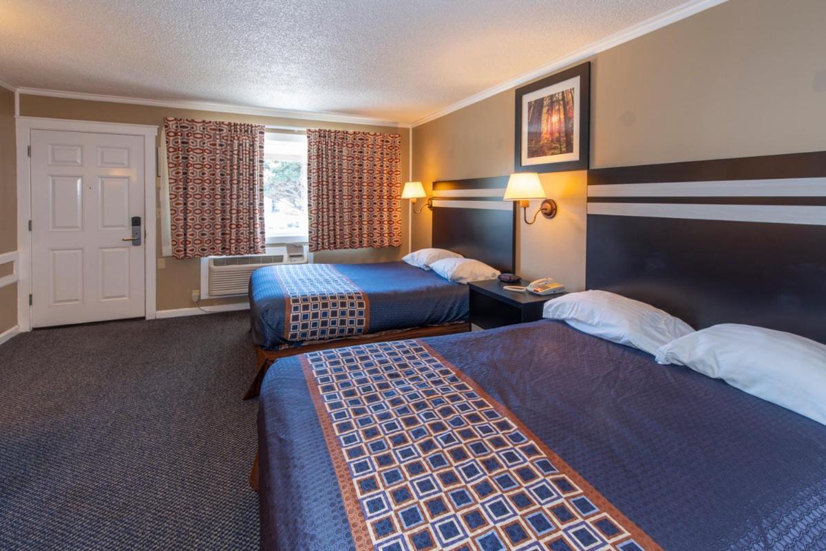 Surf Motel And Gardens Форт Браг Екстериор снимка
