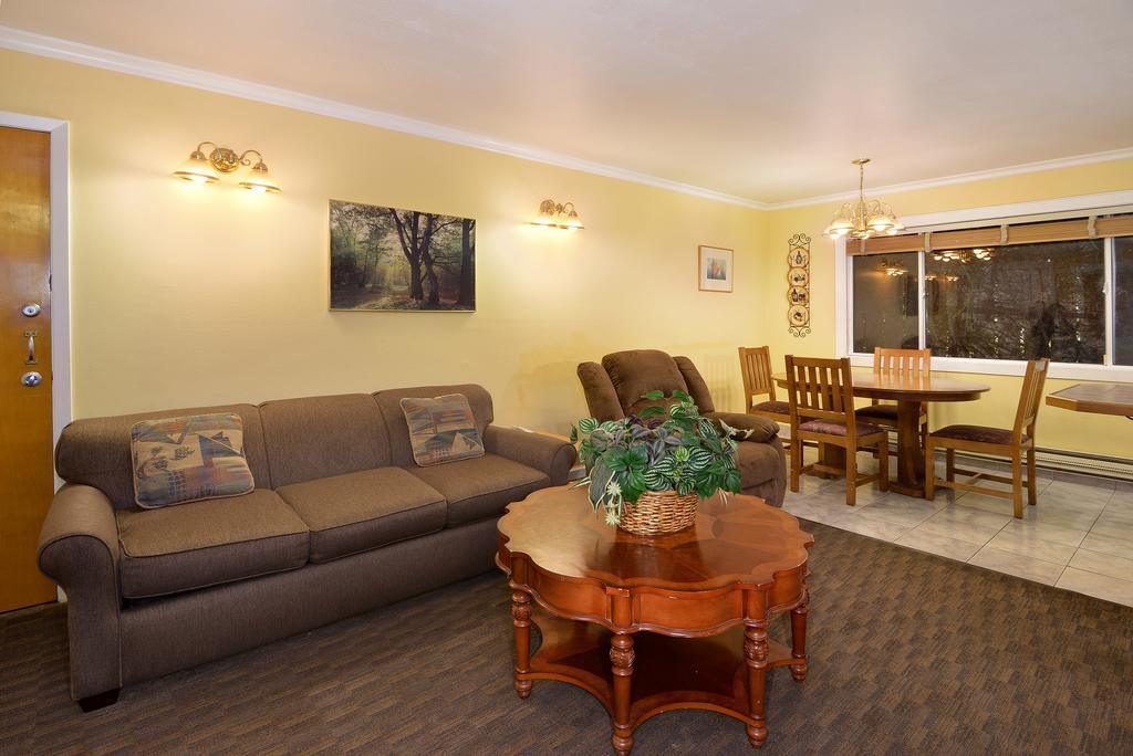Surf Motel And Gardens Форт Браг Екстериор снимка