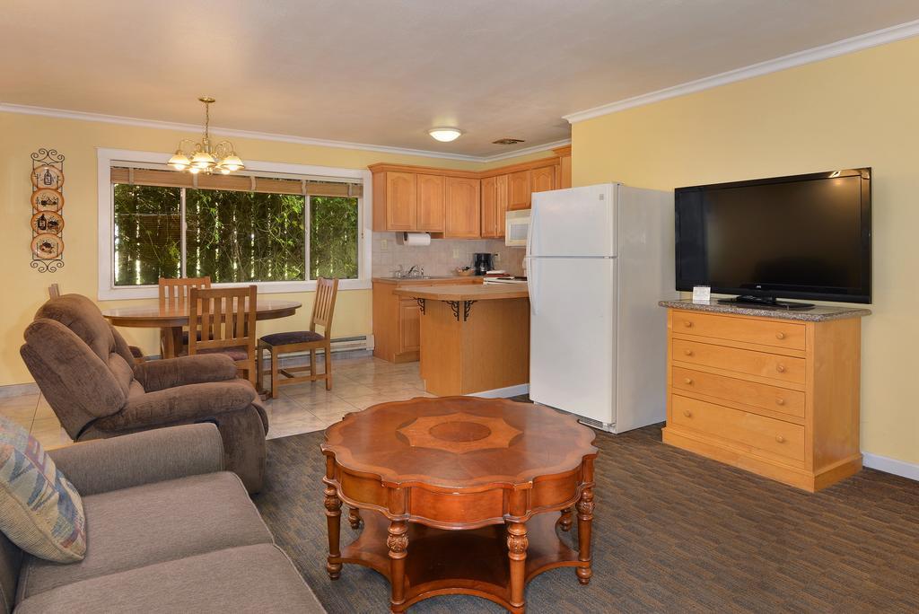 Surf Motel And Gardens Форт Браг Екстериор снимка