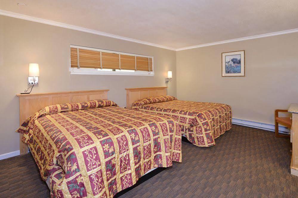 Surf Motel And Gardens Форт Браг Екстериор снимка